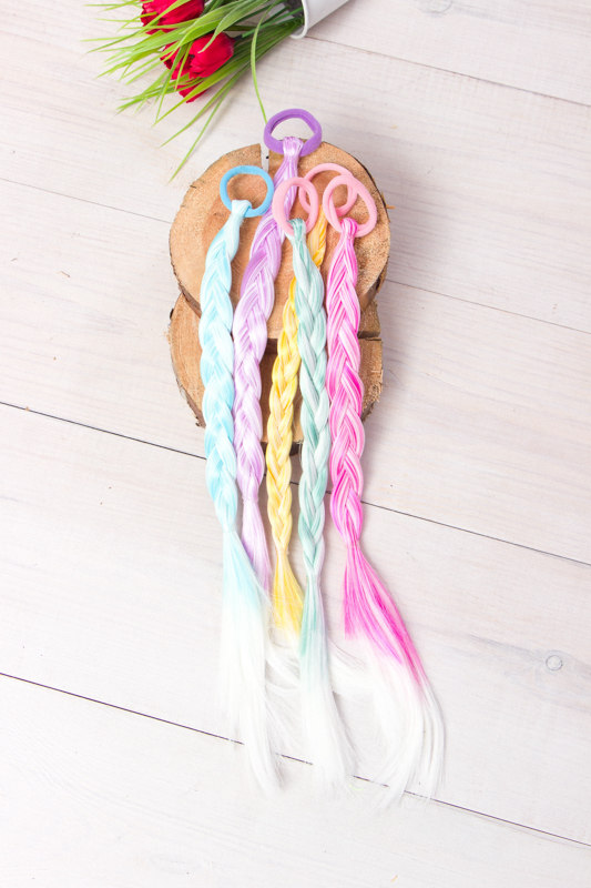 Двоколірні коси з гумками